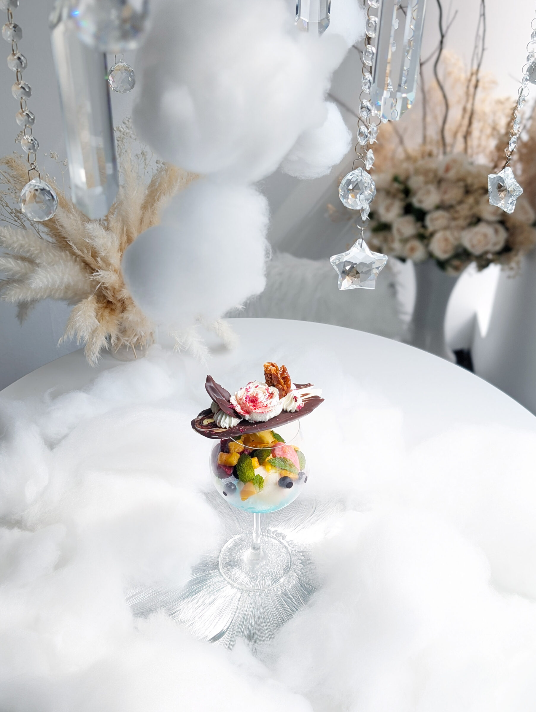 「CLIP THE SUMMER PARFAIT - Rose & Sorbet -」と「 Lumière Terrace -Nuage- (ルミエールテラス -ニュアージュ-)」の写真